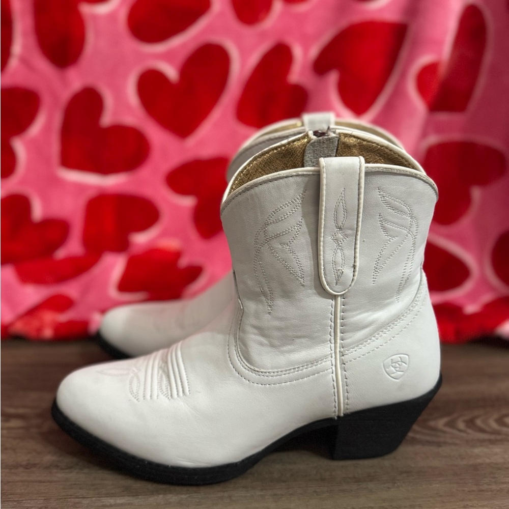 Ariat Women's White Ankle Booties